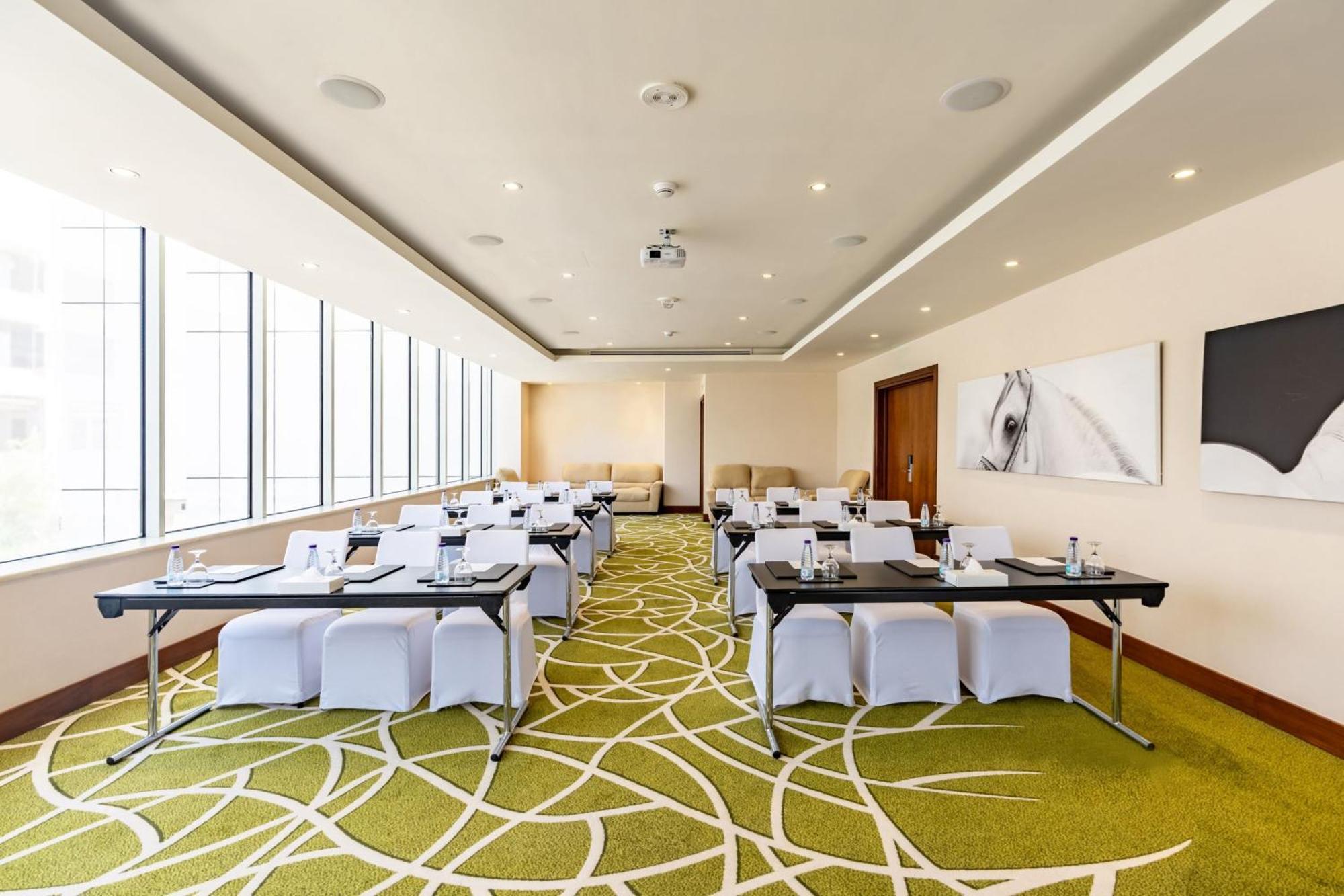 Courtyard By Marriott Riyadh Olaya Εξωτερικό φωτογραφία