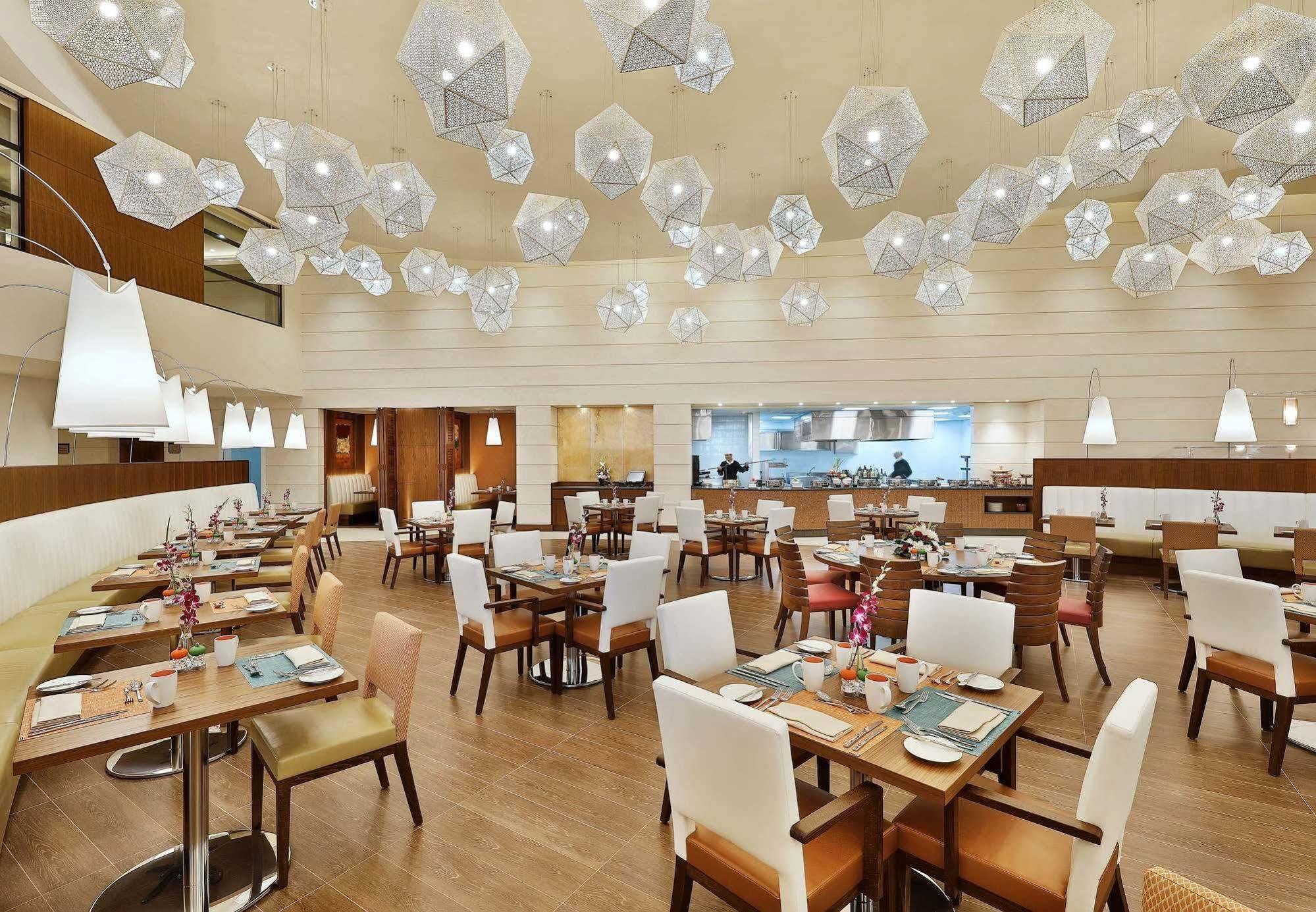 Courtyard By Marriott Riyadh Olaya Εξωτερικό φωτογραφία